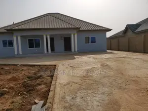 4bdrm House in Stars Estates, Amasaman for rent