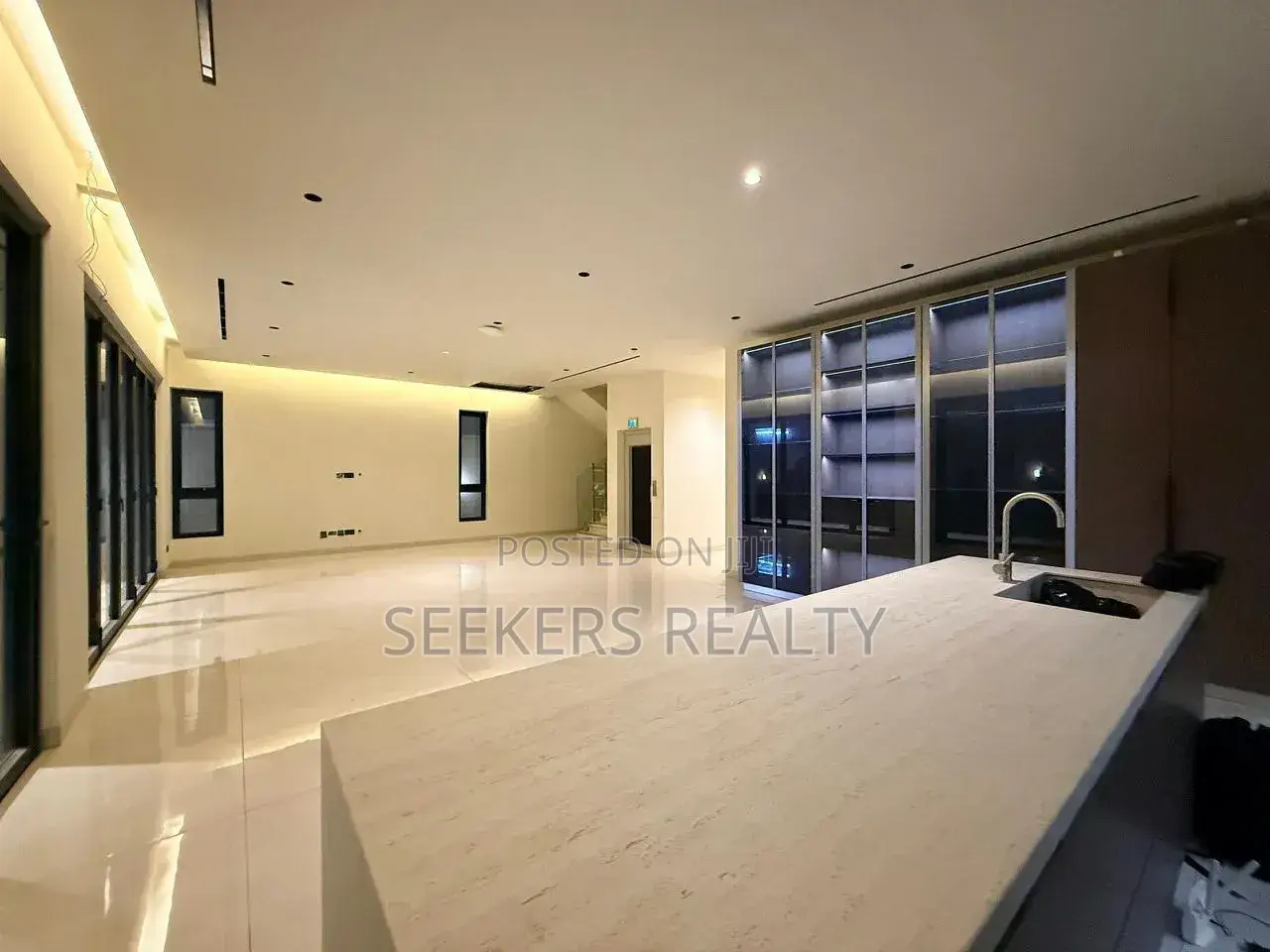 5bdrm House in Seekers Realty, DVLA Area for rent
