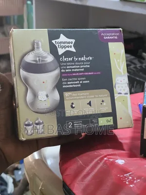 Tommee Tippee Closer to Nature 250ml Feeding Bottle
