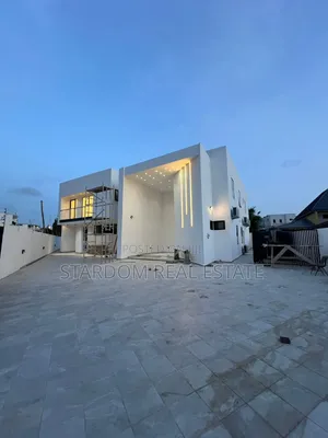 4bdrm Duplex in Adjiringanor, Ability for sale