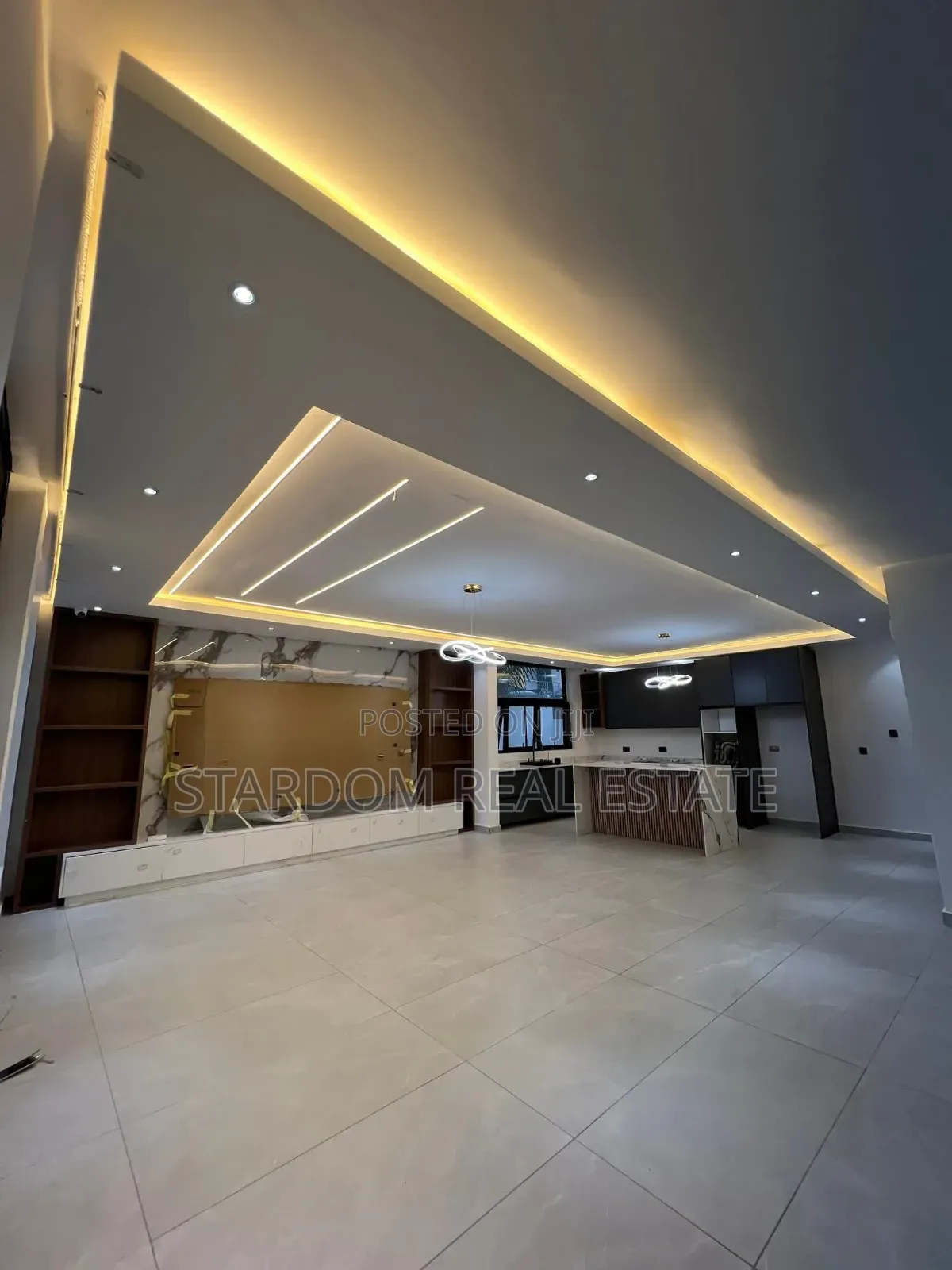 4bdrm Duplex in Adjiringanor, Ability for sale