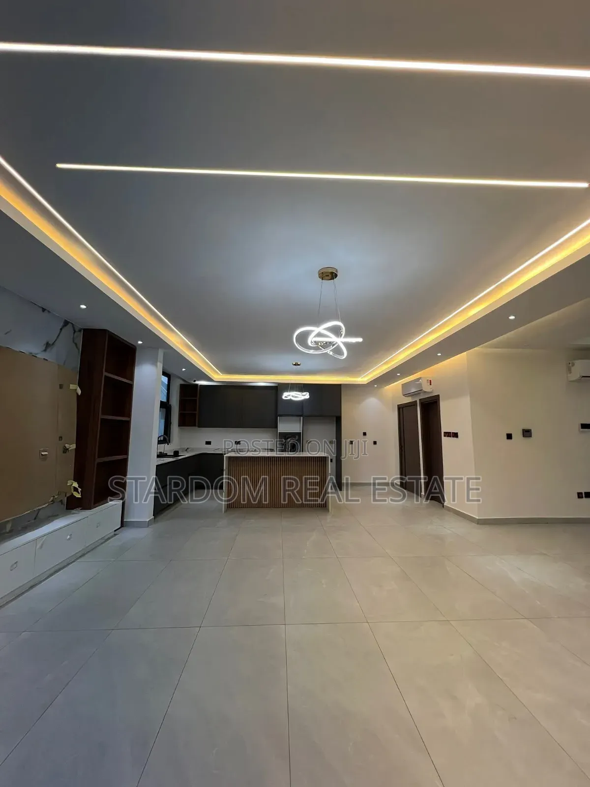 4bdrm Duplex in Adjiringanor, Ability for sale