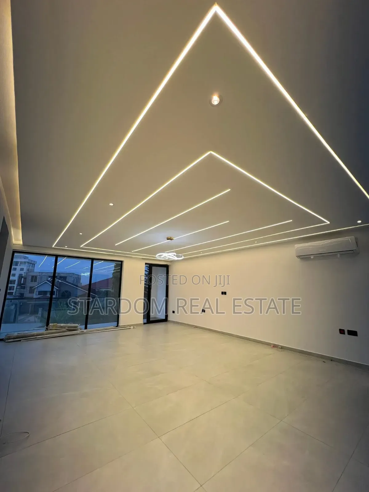 4bdrm Duplex in Adjiringanor, Ability for sale
