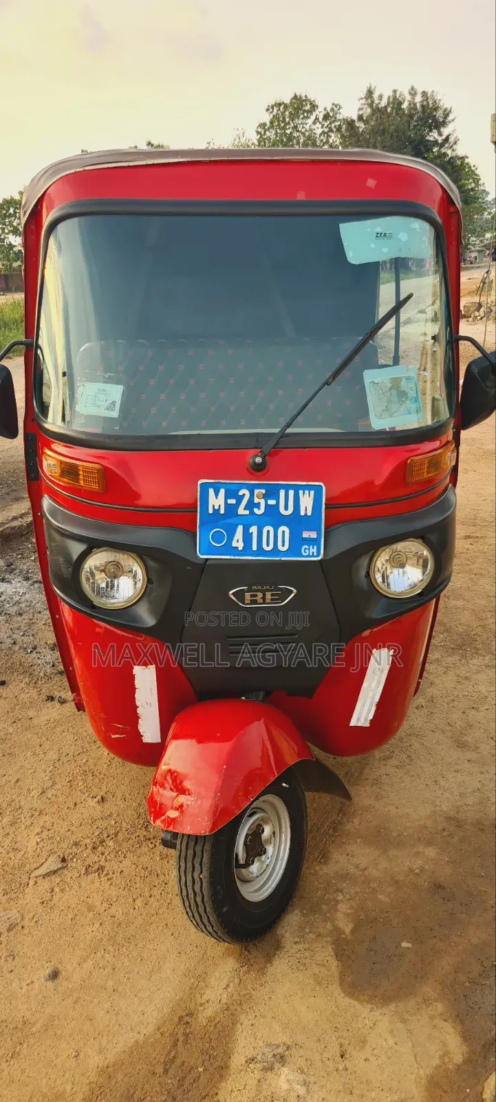 Bajaj RE 2025 Red