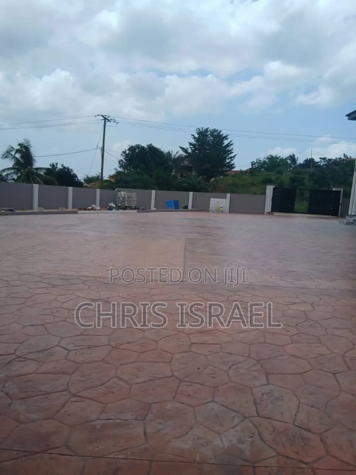 2bdrm Apartment in Oyibi, Valley View Area for rent