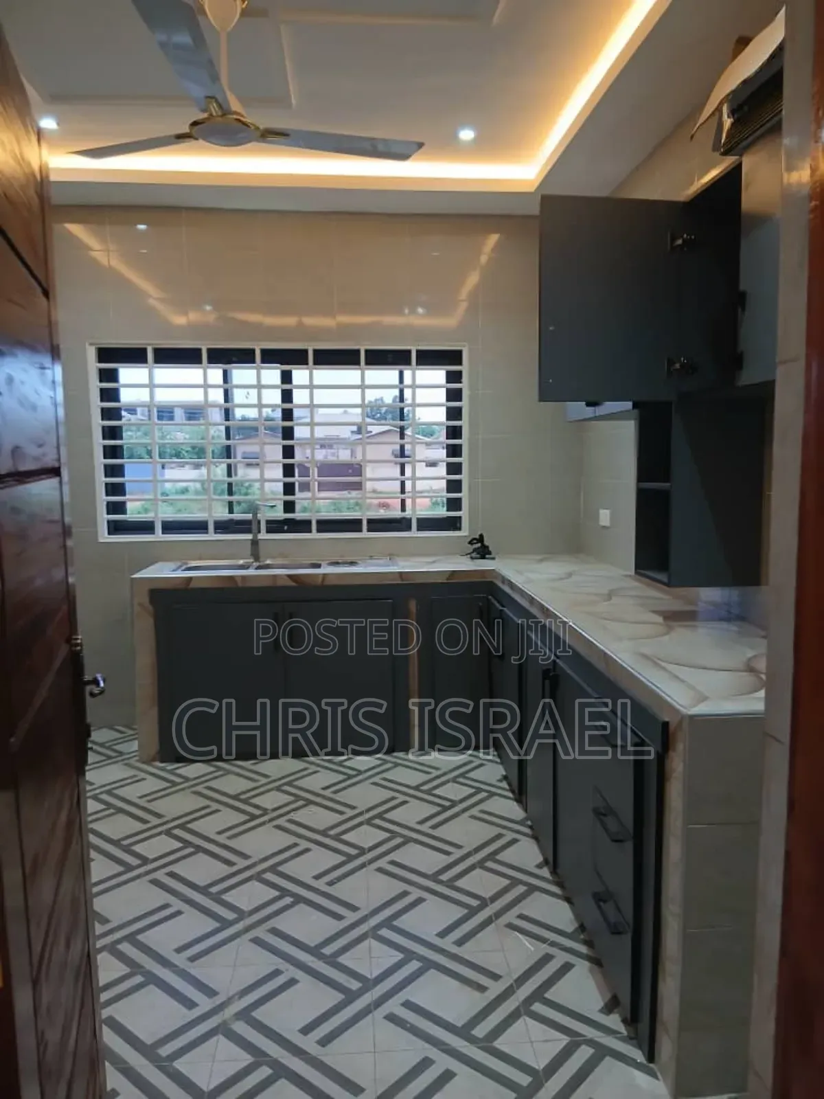 2bdrm Apartment in Oyibi, Valley View Area for rent