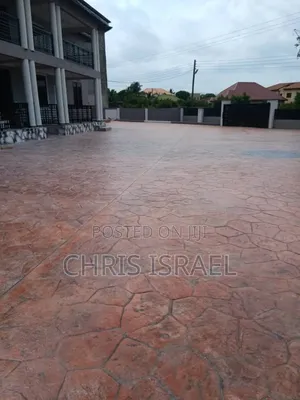 2bdrm Apartment in Oyibi, Valley View Area for rent