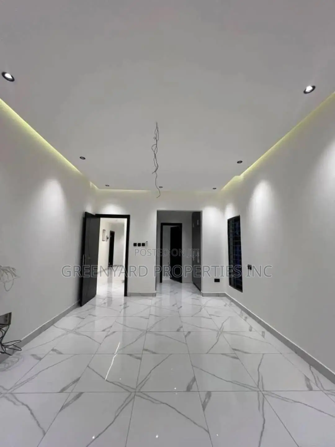 3bdrm House in Hills, East Legon for sale