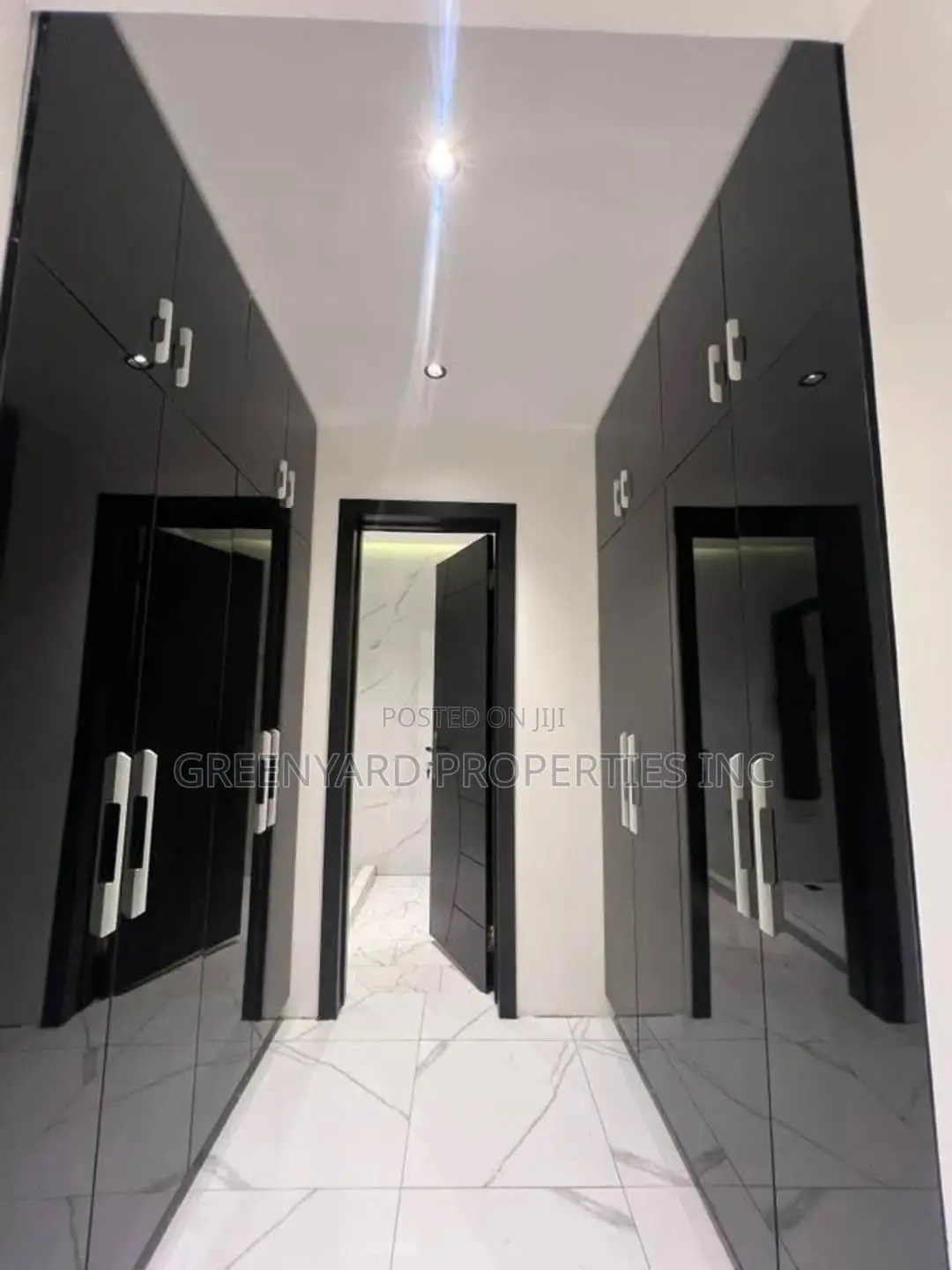 3bdrm House in Hills, East Legon for sale