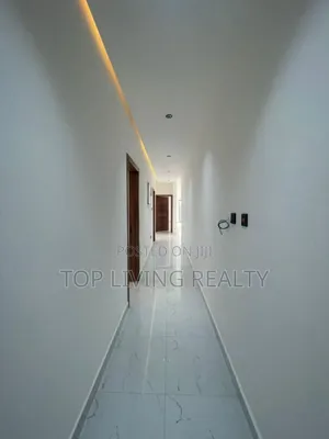 3bdrm Bungalow in Ayi Mensa, Oyarifa for sale