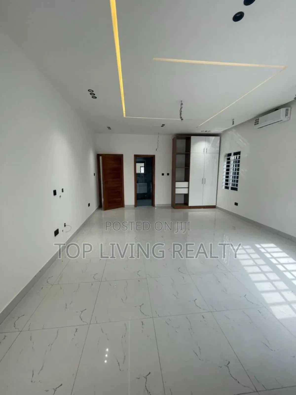 3bdrm Bungalow in Ayi Mensa, Oyarifa for sale