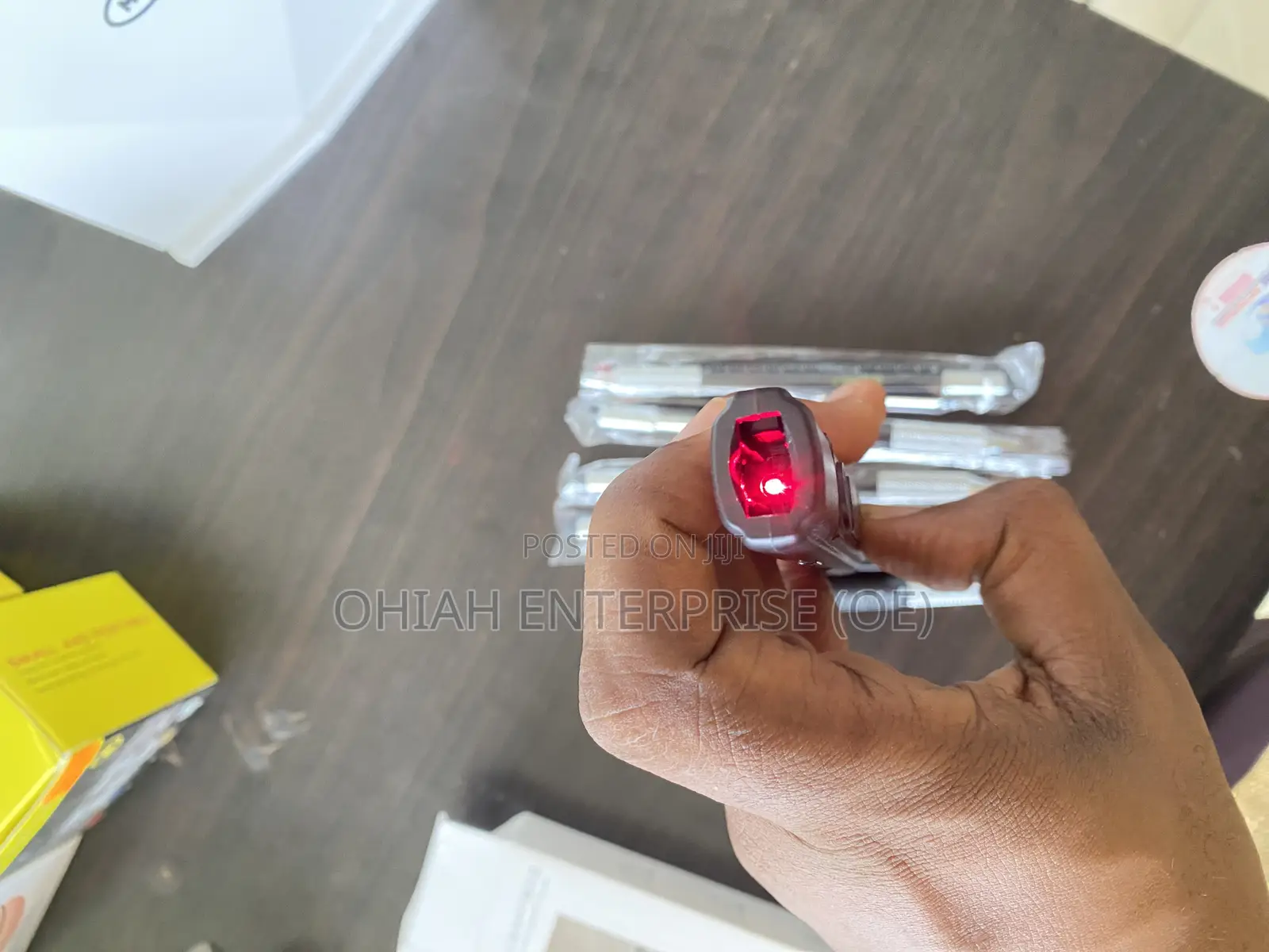 2.4ghz Wireless Touchscreen Stylus Pen With Laser Pointer.