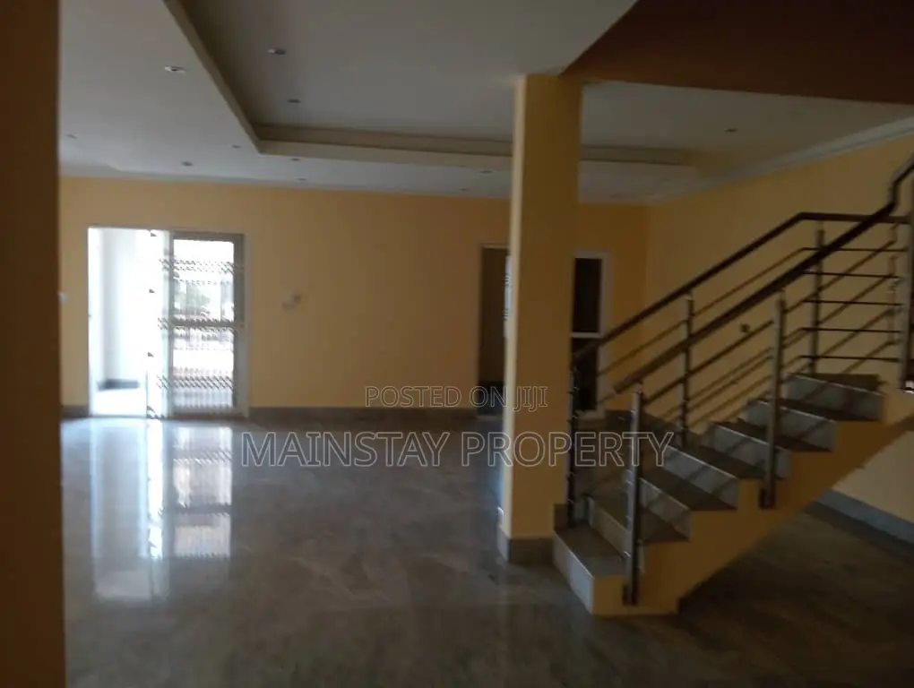 4bdrm House in Mainstay Estates, Dzorwulu for sale