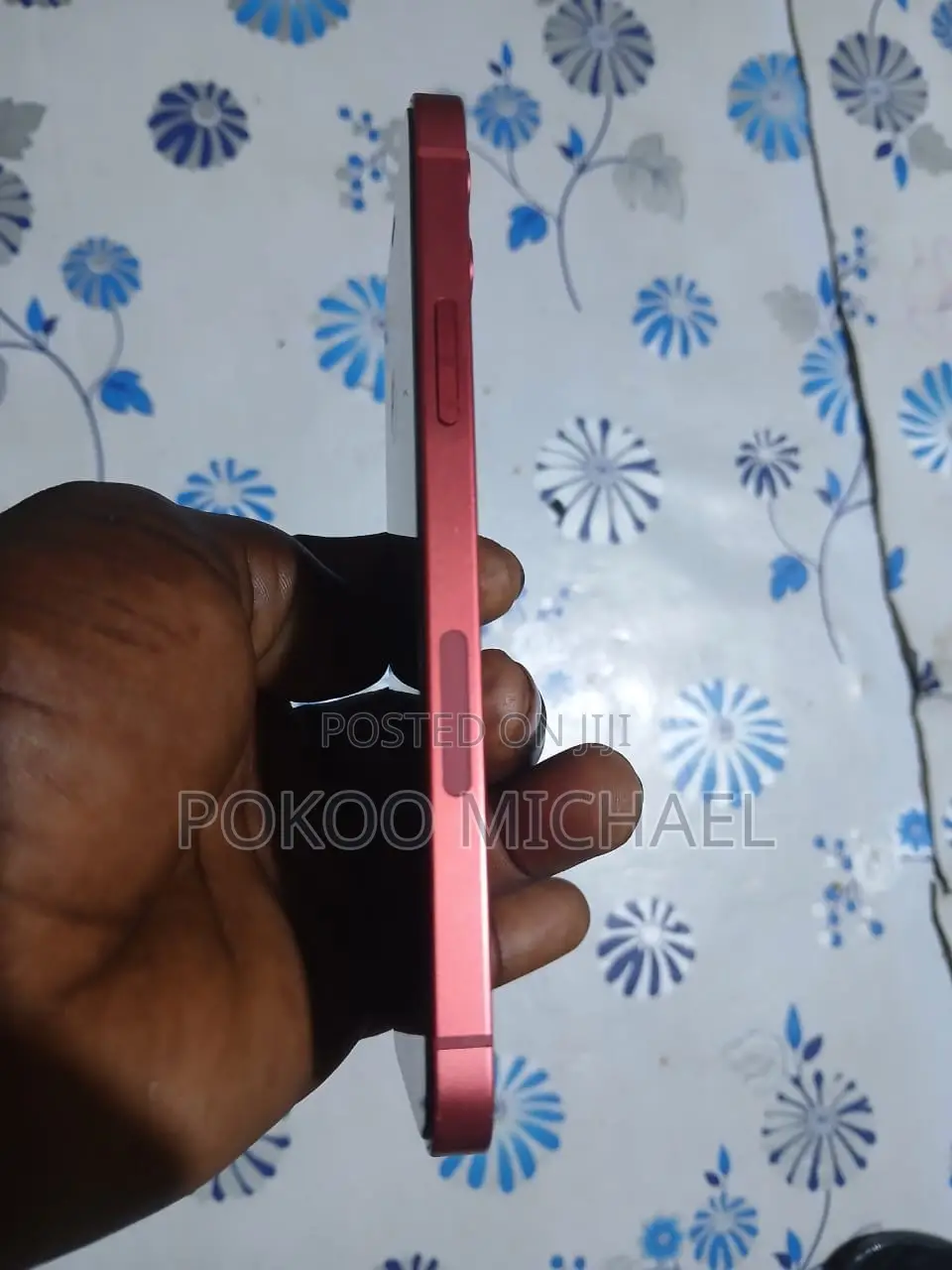 Apple iPhone 12 64 GB Red