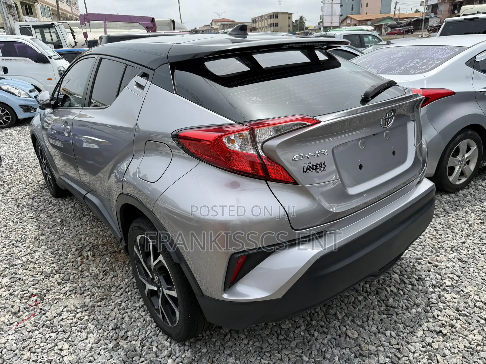 Toyota C-HR XLE FWD Sport Utility (2.0L 4cyl 2AM) 2018 Gray