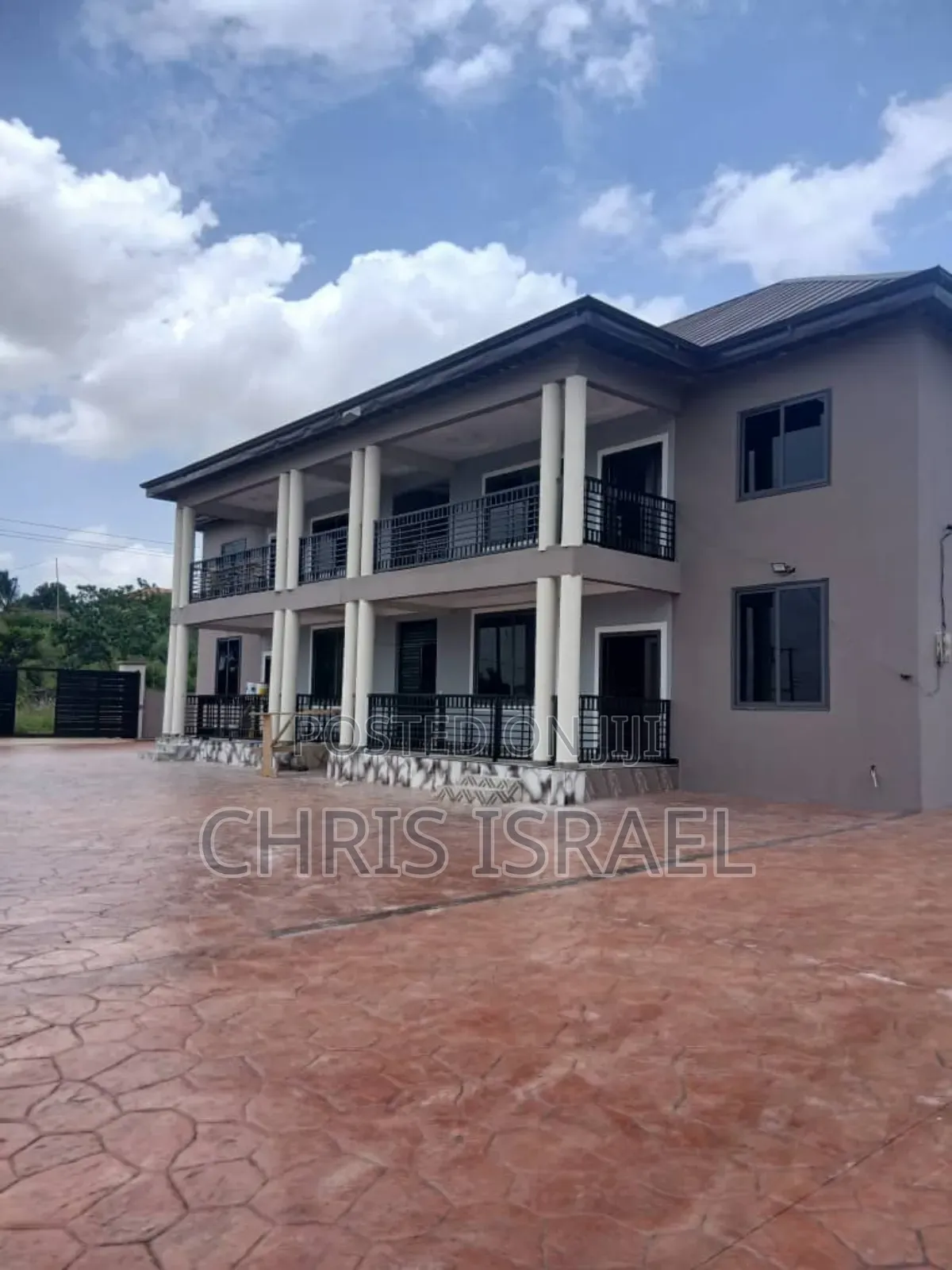 2bdrm Apartment in Oyibi, Valley View Area for rent