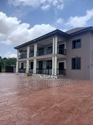 2bdrm Apartment in Oyibi, Valley View Area for rent