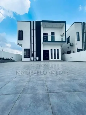 5bdrm House in East Legon Ogbojo, American House for sale