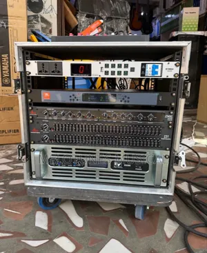Amplifier Rack Set for a Pair of Single Bass and Full Range Speakers