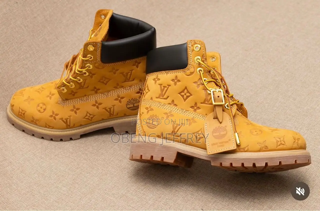 Original Louis Vuitton Timberland Boots Suede Brown