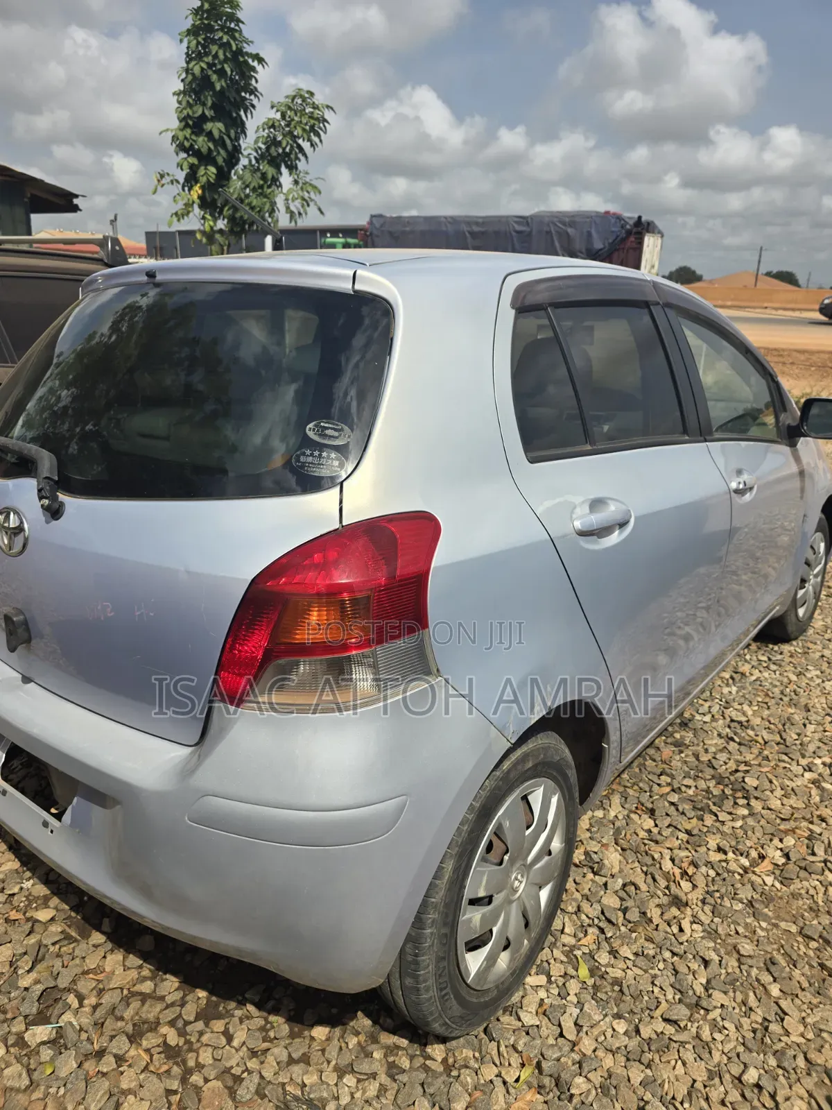 Toyota Vitz 1.3 AWD 5dr 2010 Gray