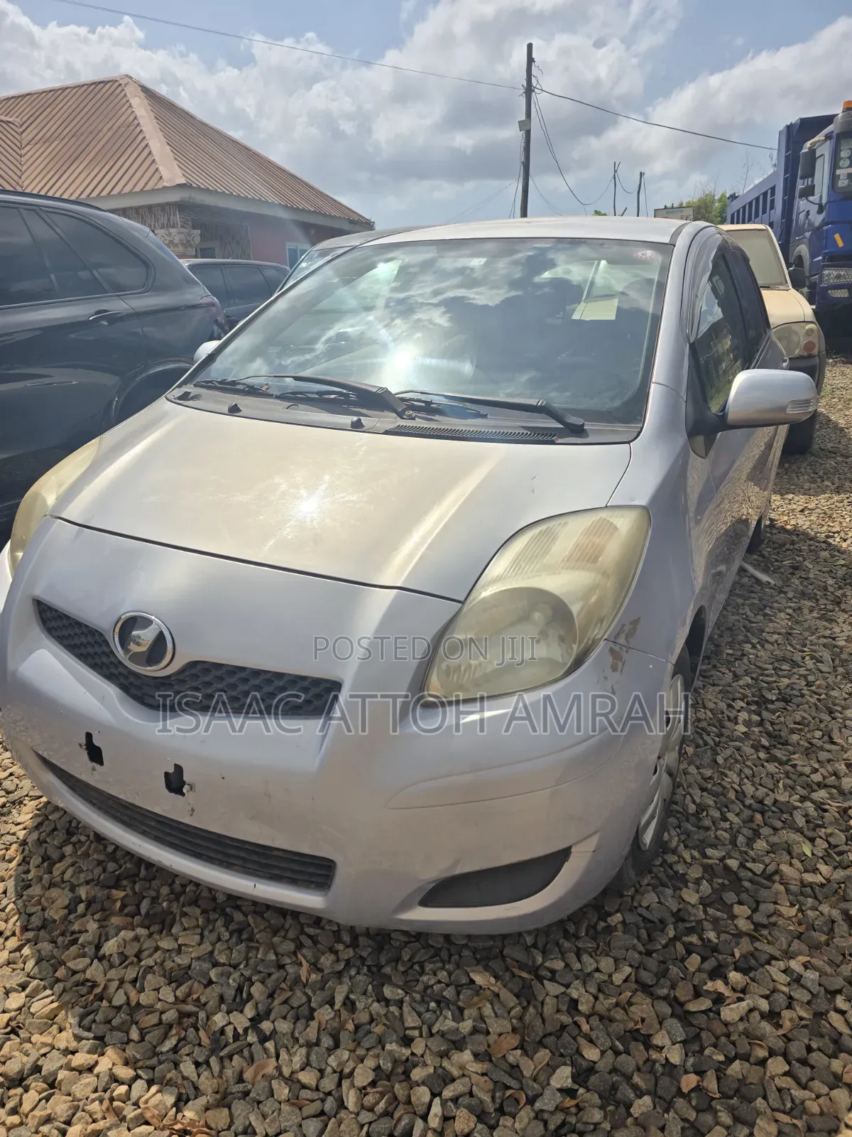 Toyota Vitz 1.3 AWD 5dr 2010 Gray