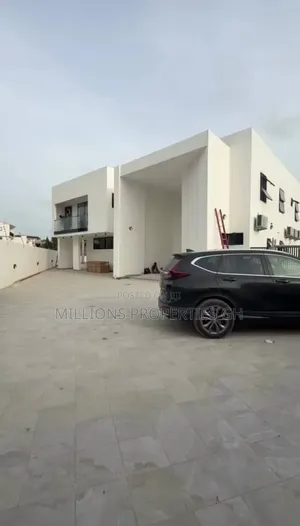 4bdrm House in Millions Properties, Accra Metropolitan for sale