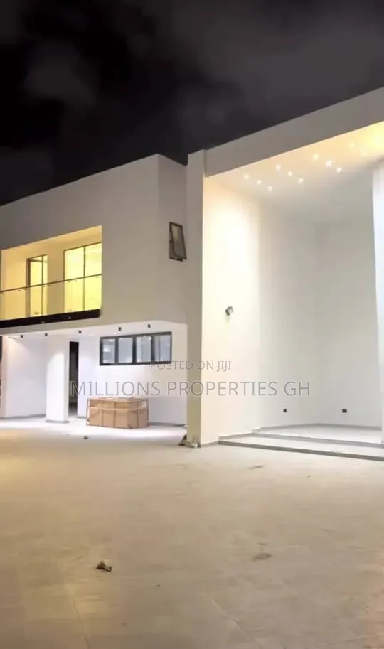 4bdrm House in Millions Properties, Accra Metropolitan for sale
