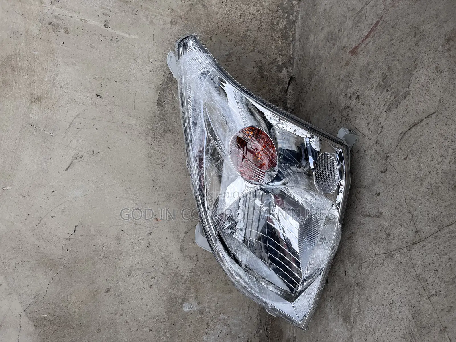 Toyota Land Cruiser Prado 2005 Headlight