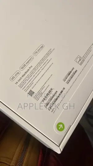 New Laptop Apple MacBook Pro 2025 M5 14-inch 16GB Apple M5 SSD 1T