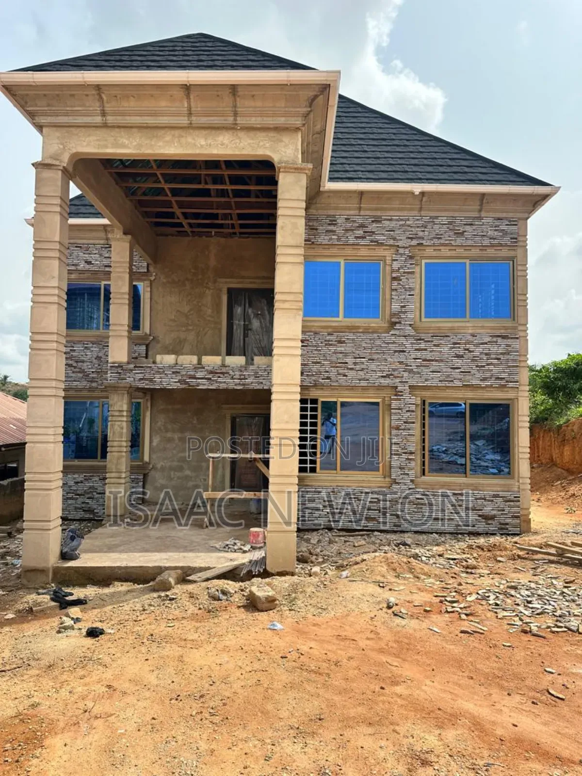 Rain Gutter and Pipes Installations