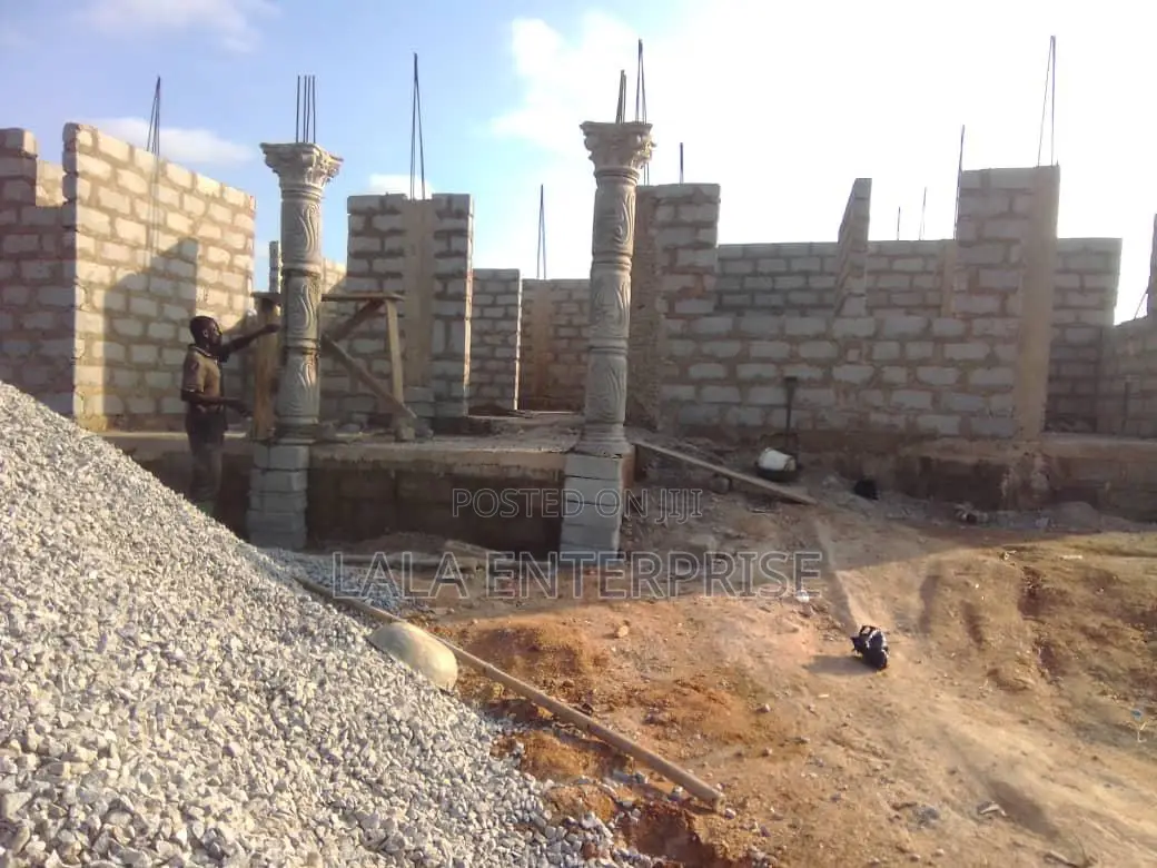 6bdrm Duplex in Kasoa for sale