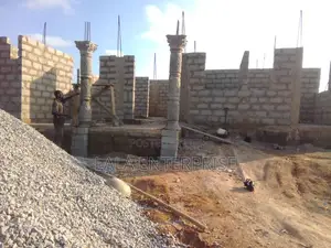 6bdrm Duplex in Kasoa for sale