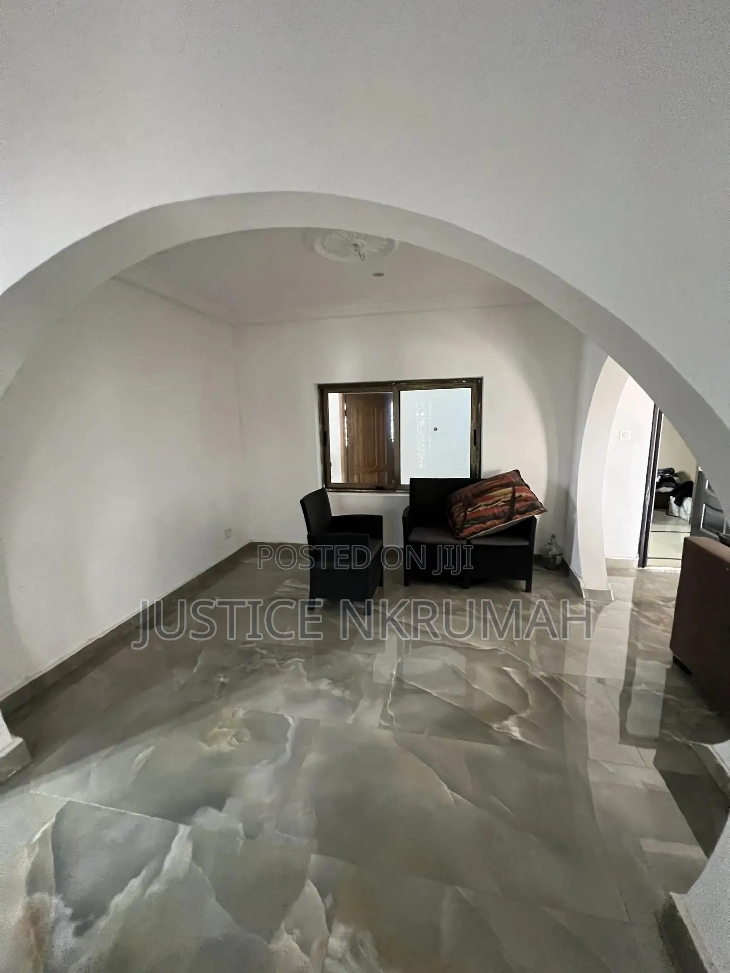 3bdrm Apartment in Mr. Justice Estate, Old Barrier for rent