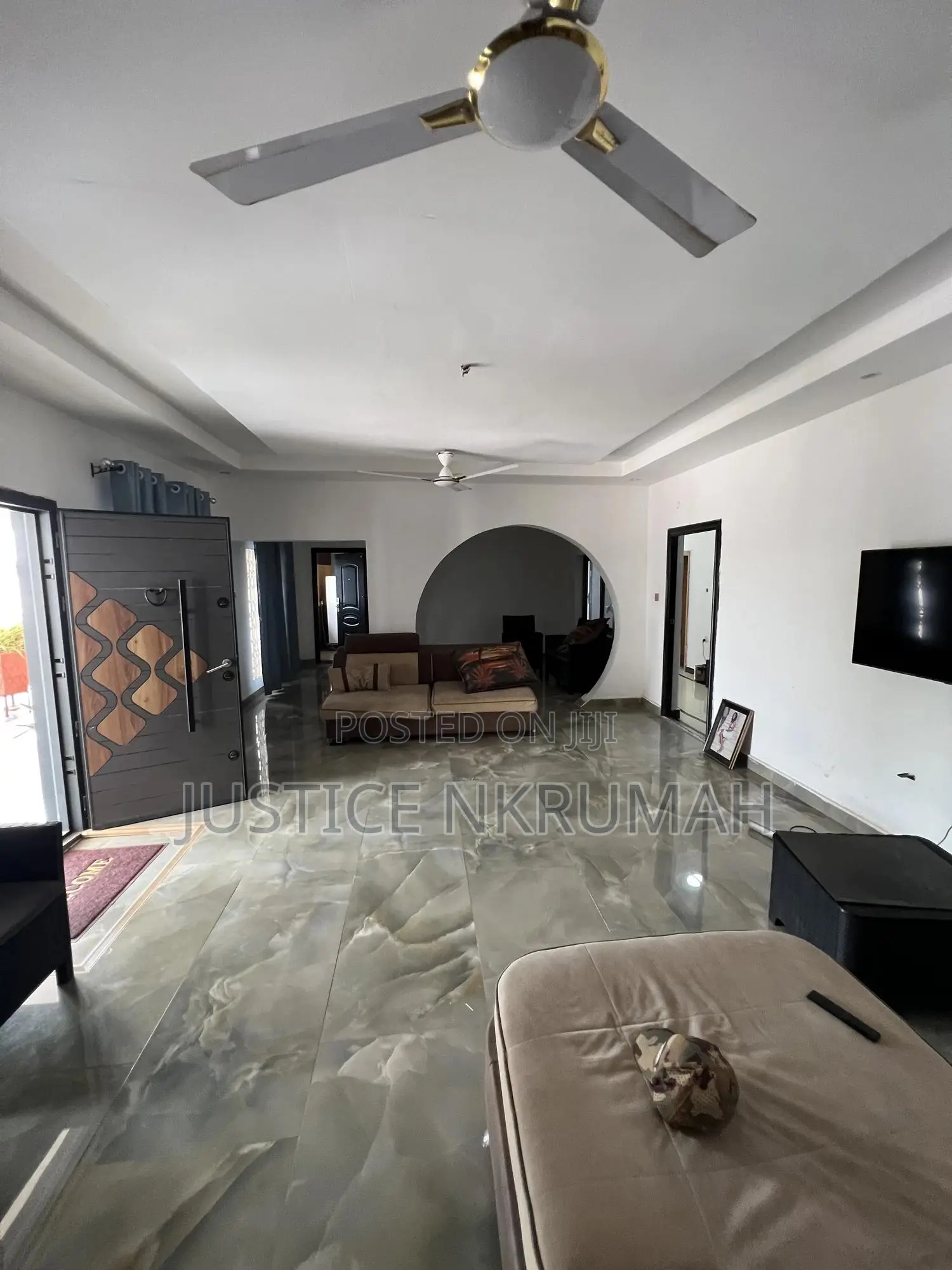 3bdrm Apartment in Mr. Justice Estate, Old Barrier for rent