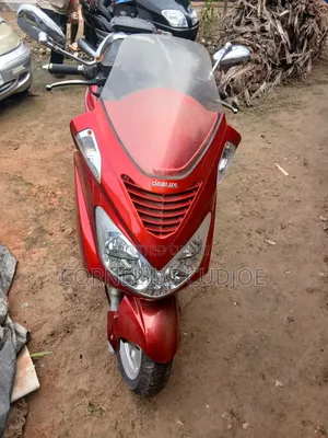 Daelim S2 125 FI 2014 Red