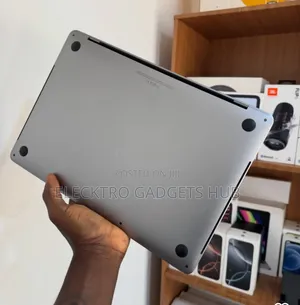 Laptop Apple MacBook Pro 2020 16GB Intel Core i5 SSD 512GB