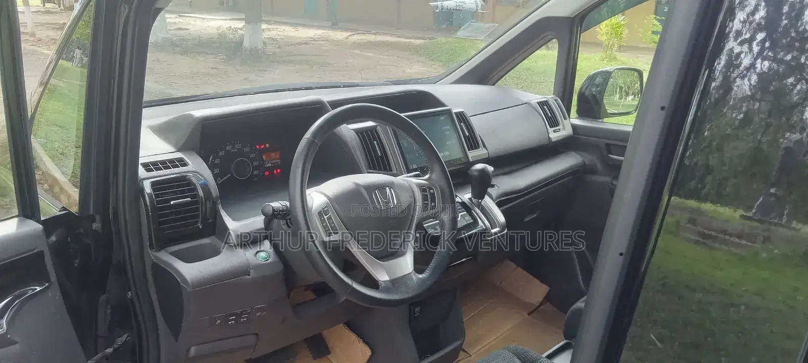 Honda Stepwgn 2014 Black