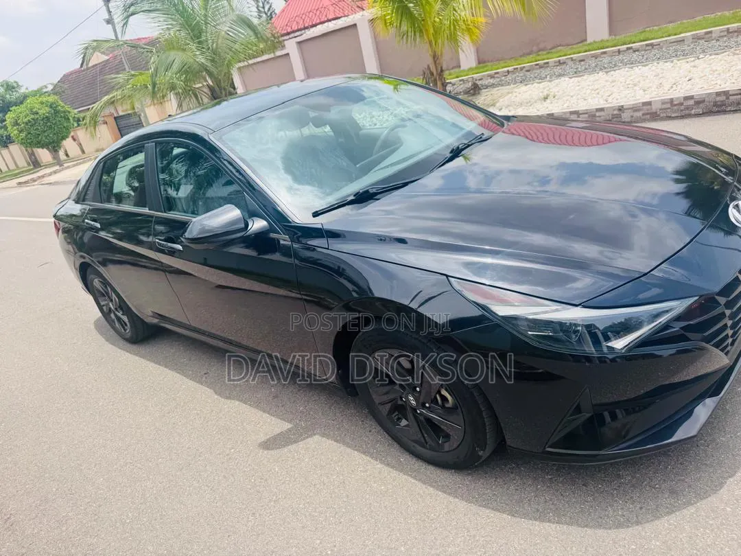 Hyundai Elantra 2022 Black