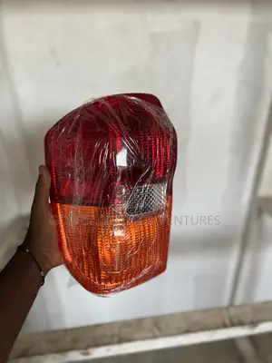 Rav4 2002/2003 Tail Light Pair