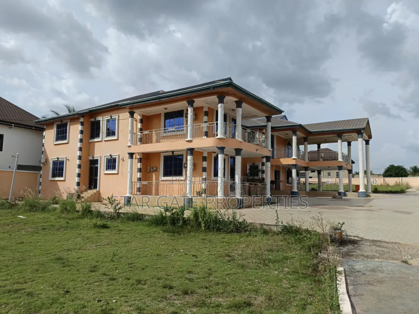Hotel for Sale (Operational) ( on Tech/Ejisu Road)