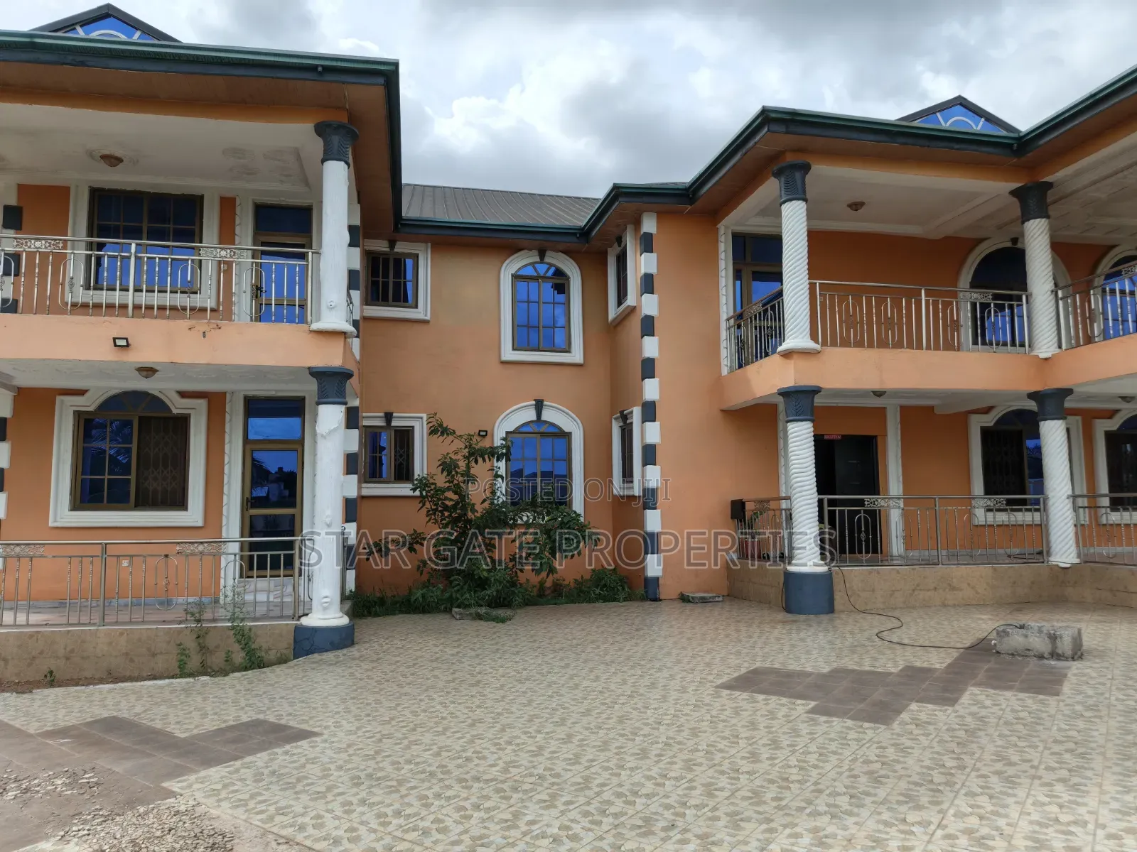 Hotel for Sale (Operational) ( on Tech/Ejisu Road)