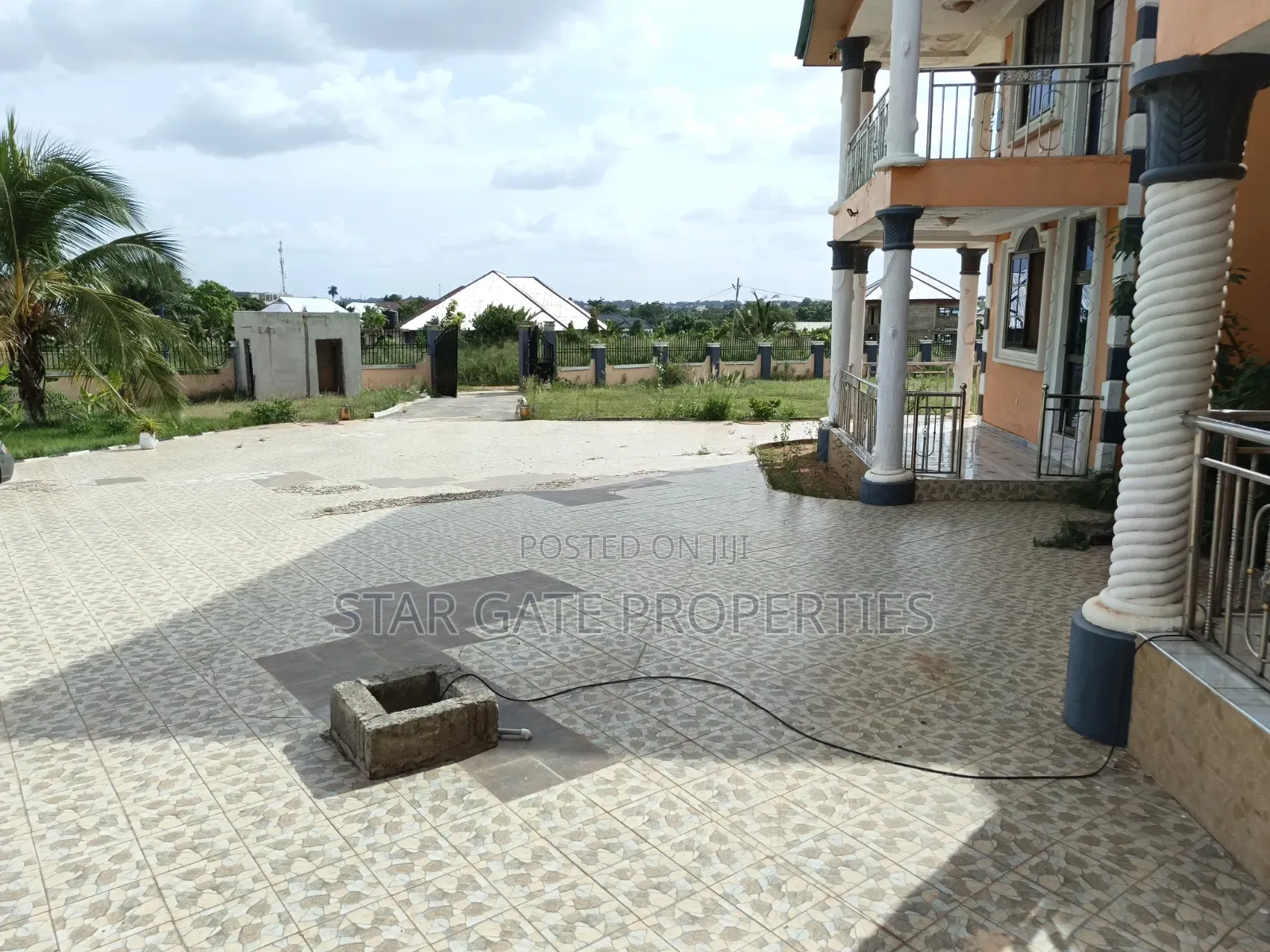 Hotel for Sale (Operational) ( on Tech/Ejisu Road)