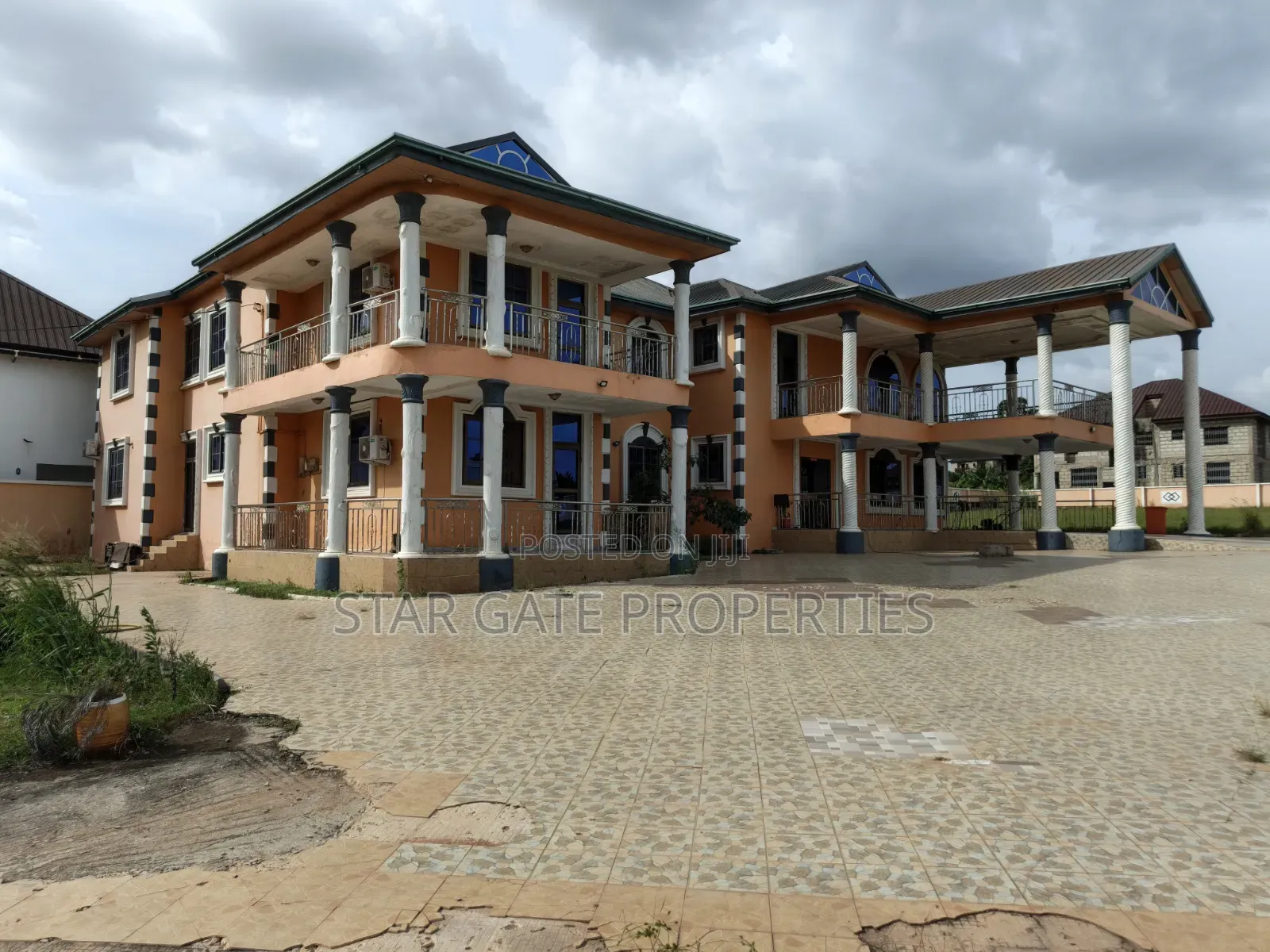 Hotel for Sale (Operational) ( on Tech/Ejisu Road)