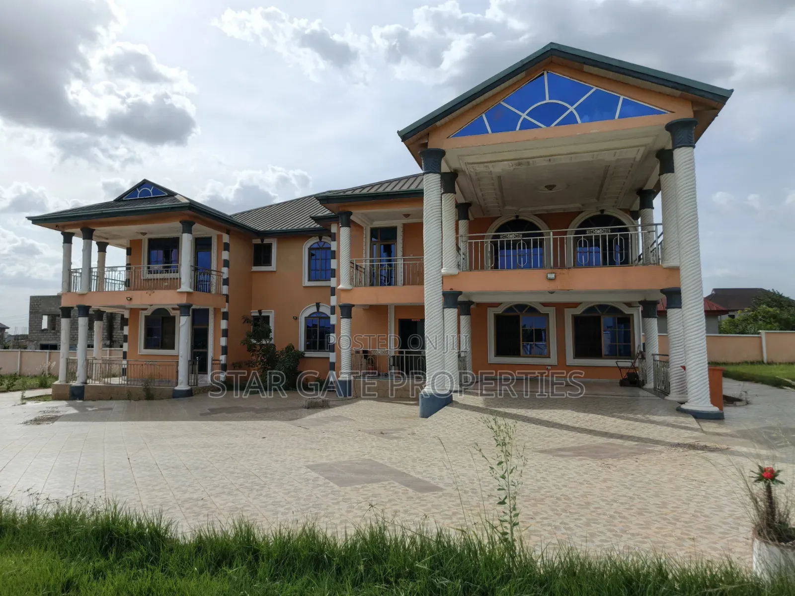 Hotel for Sale (Operational) ( on Tech/Ejisu Road)