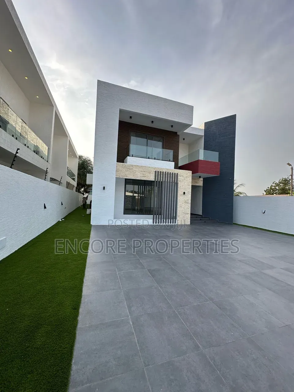 4bdrm House in East Legon, A&C Mall Area for rent