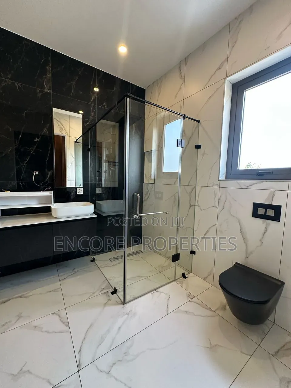 4bdrm House in East Legon, A&C Mall Area for rent