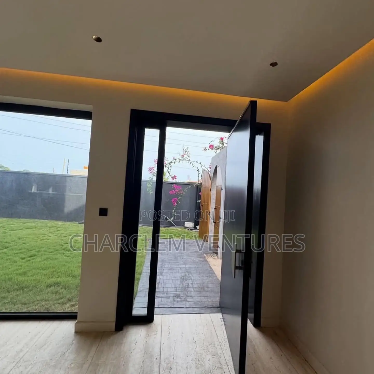 3bdrm House in Charclem Ventures, Accra Metropolitan for sale