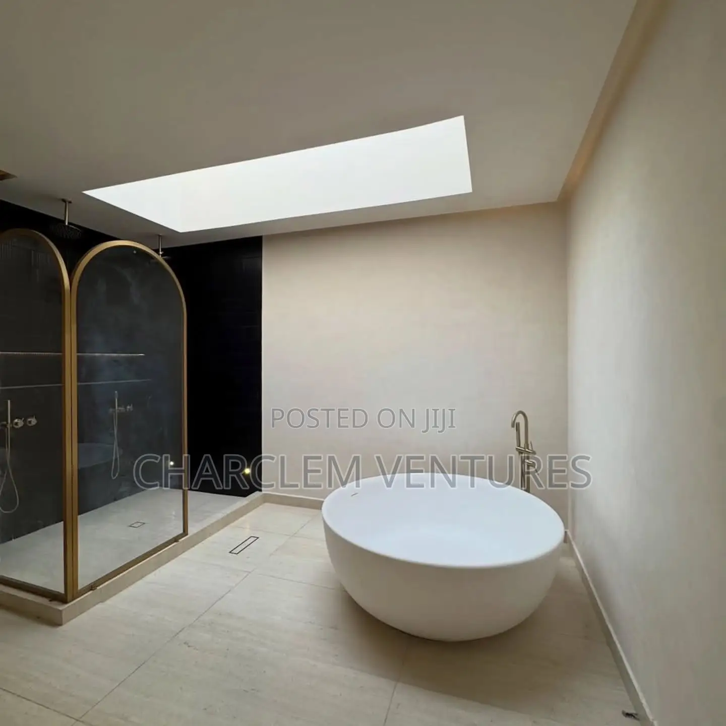 3bdrm House in Charclem Ventures, Accra Metropolitan for sale
