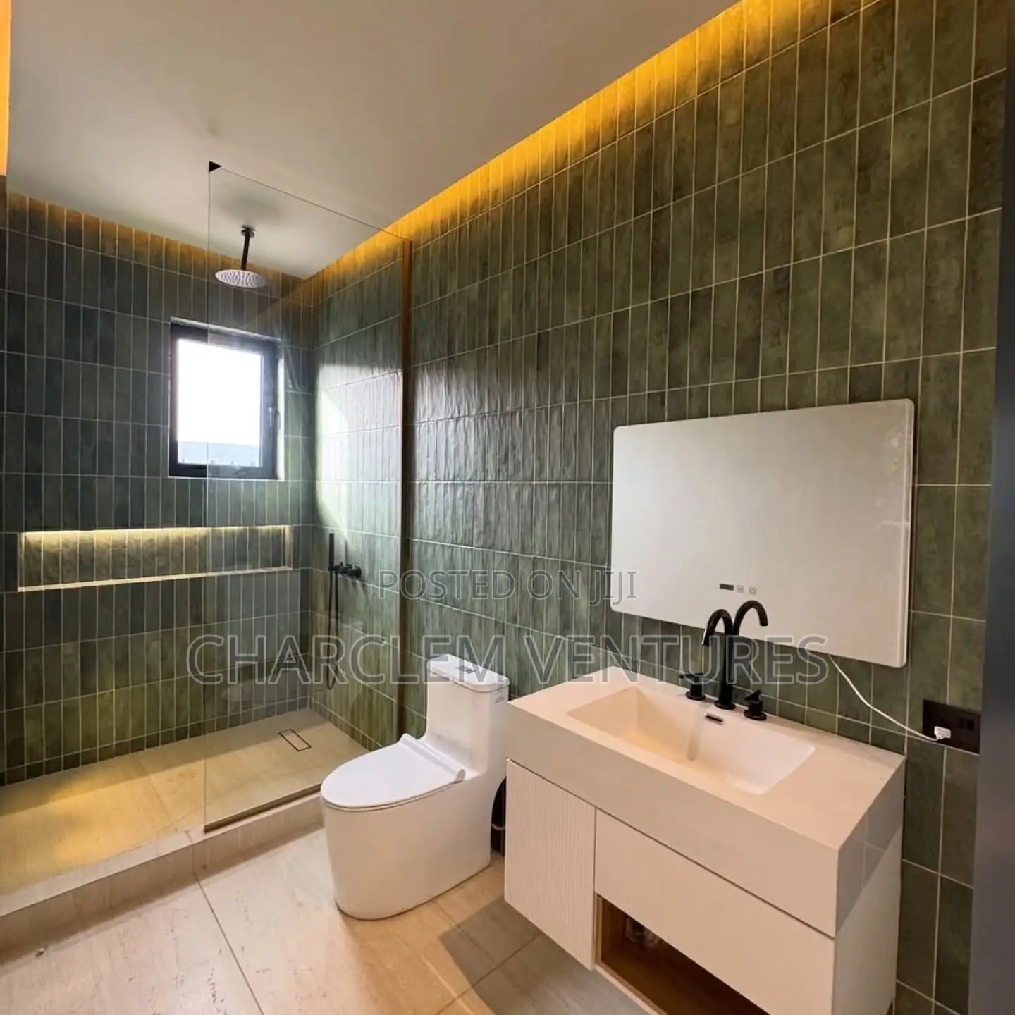 3bdrm House in Charclem Ventures, Accra Metropolitan for sale
